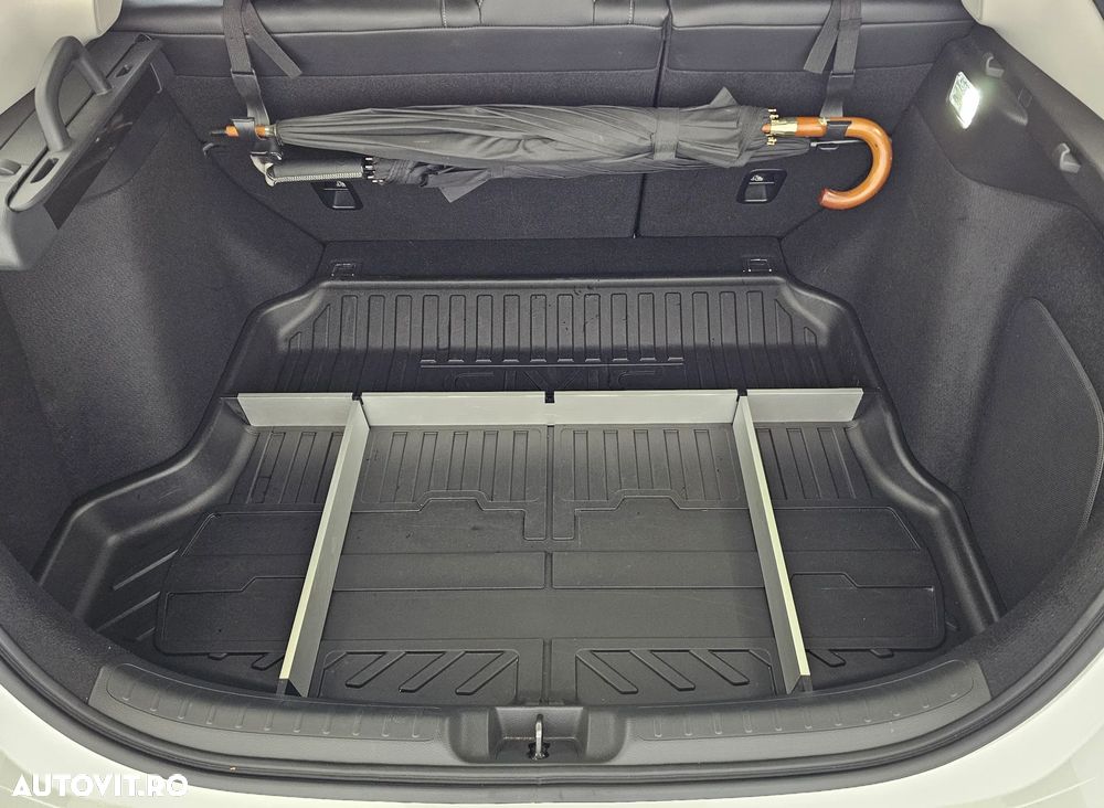 Honda Civic 2.0 e:HEV E-CVT Advance - 24