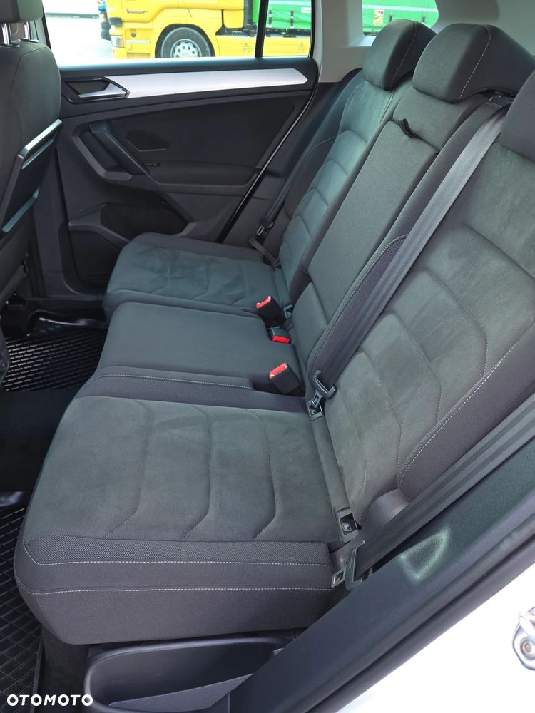 Volkswagen Tiguan - 13