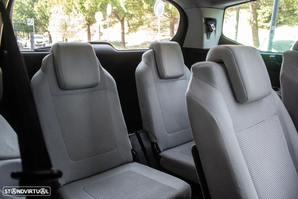 Peugeot 5008 1.6 HDi Executive - 17