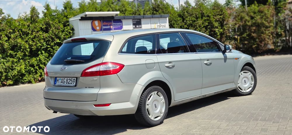 Ford Mondeo 2.0 TDCi Ghia - 16