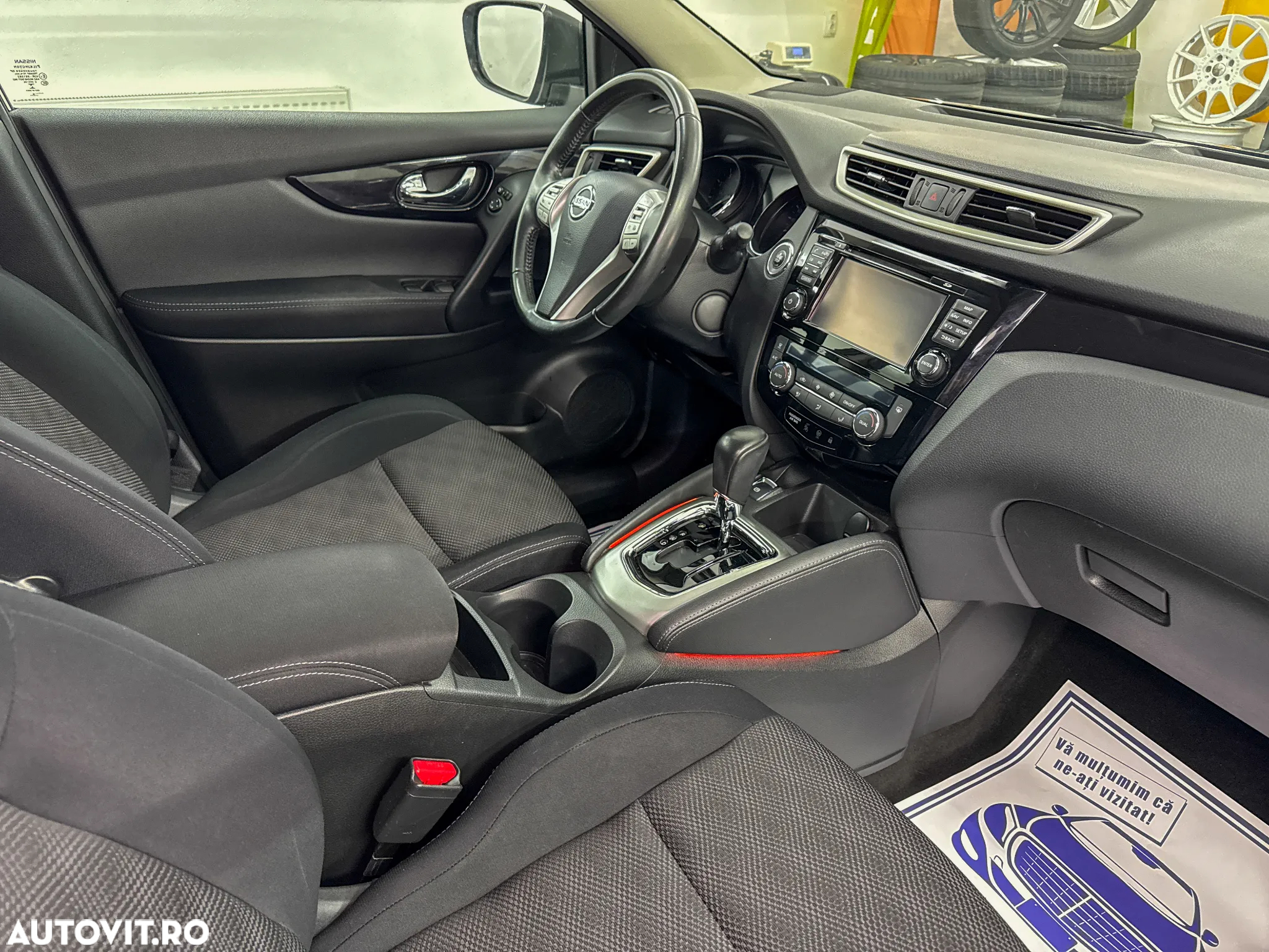 Nissan Qashqai 1.2 DIG-T Start/Stop X-TRONIC N-Connecta - 6