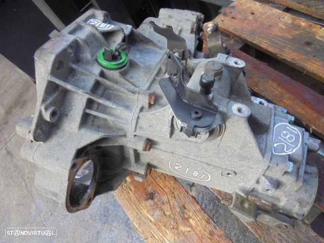 Caixa Velocidades ERT 18050 VW GOLF 4 2001 1.6I 105CV 3P VERDE ESCURO DIESEL 5 VELOCIDADES - 1