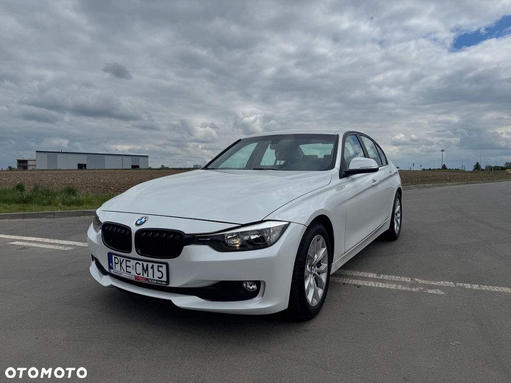 BMW Seria 3 318d EU6 - 2