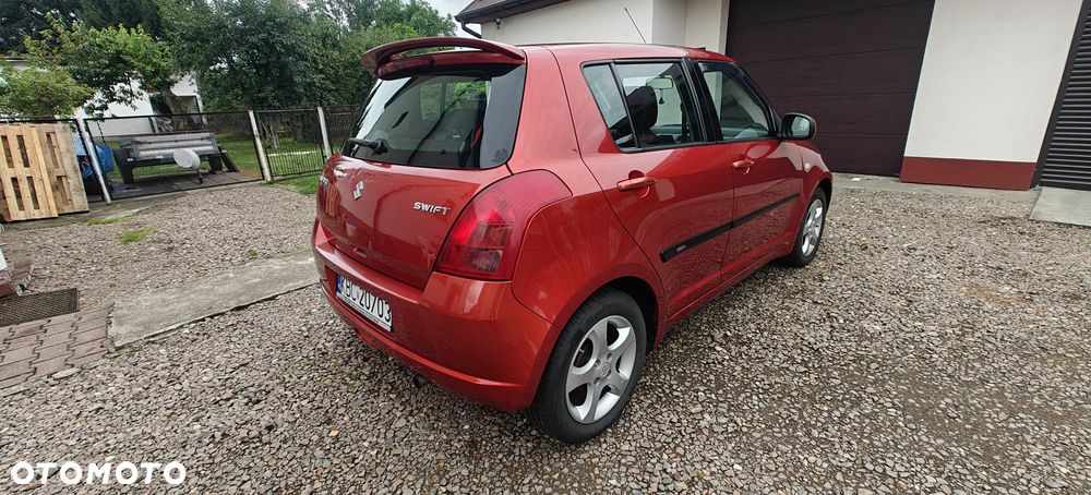 Suzuki Swift - 5