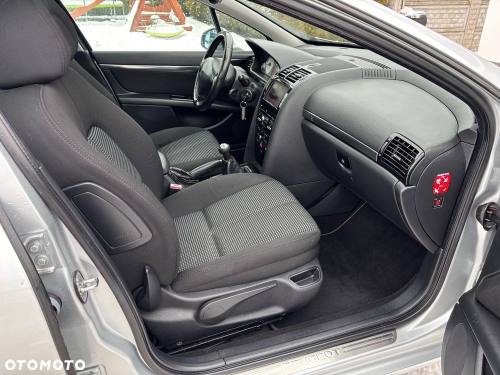 Peugeot 407 2.0 Premium - 28
