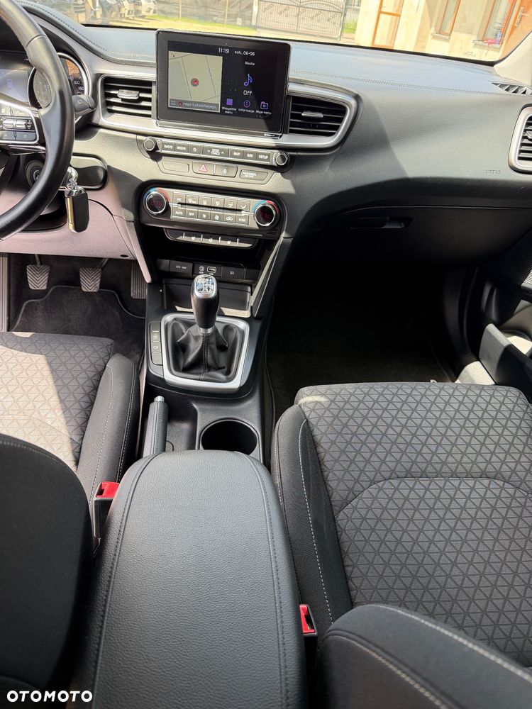 Kia Ceed 1.4 Vision - 19