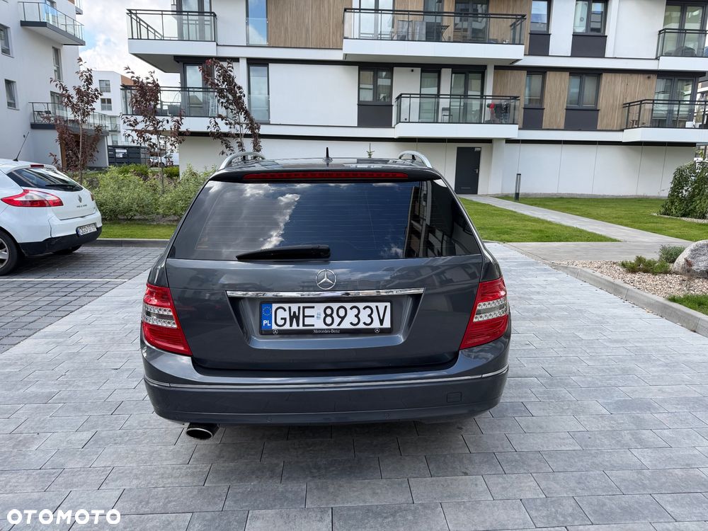 Mercedes-Benz Klasa C 200 CGI Automatik BlueEFFICIENCY Avantgarde - 6