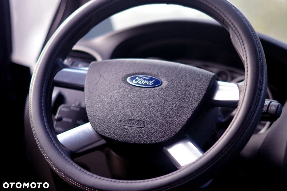 Ford Focus - 22