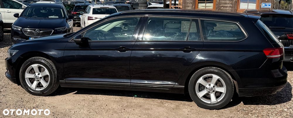 Volkswagen Passat - 4