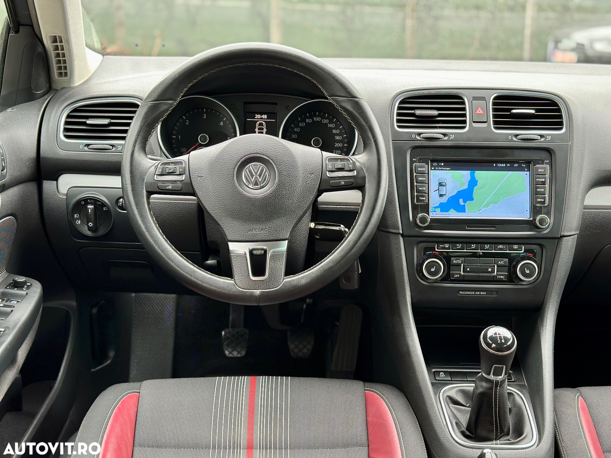 Volkswagen Golf 1.6 TDI DPF MATCH - 26