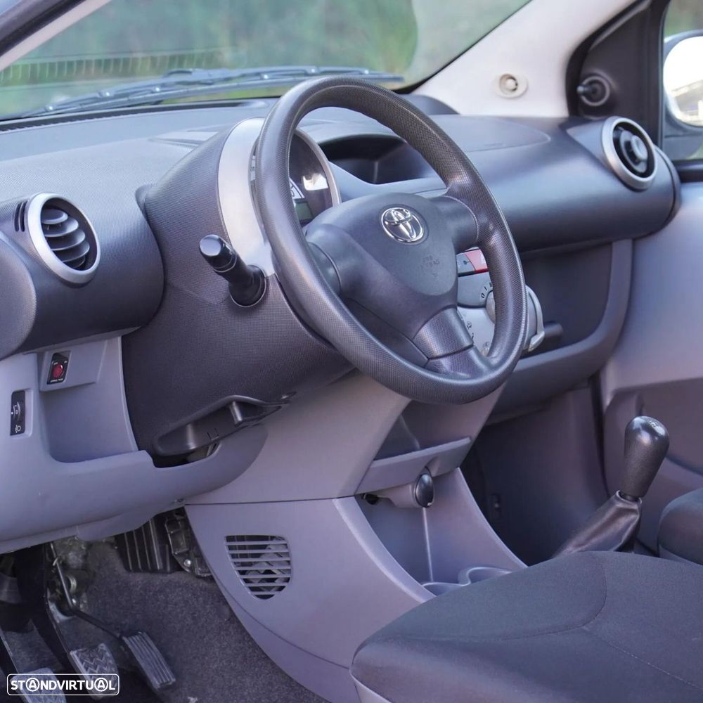 Toyota Aygo - 11