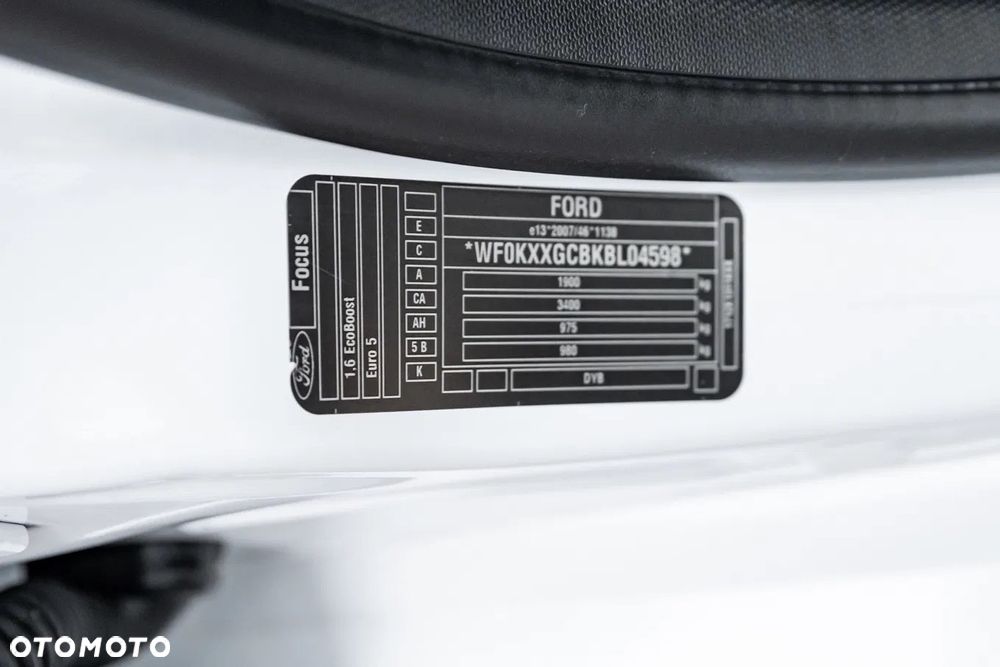 Ford Focus 1.6 EcoBoost Start-Stopp-System Titanium - 36