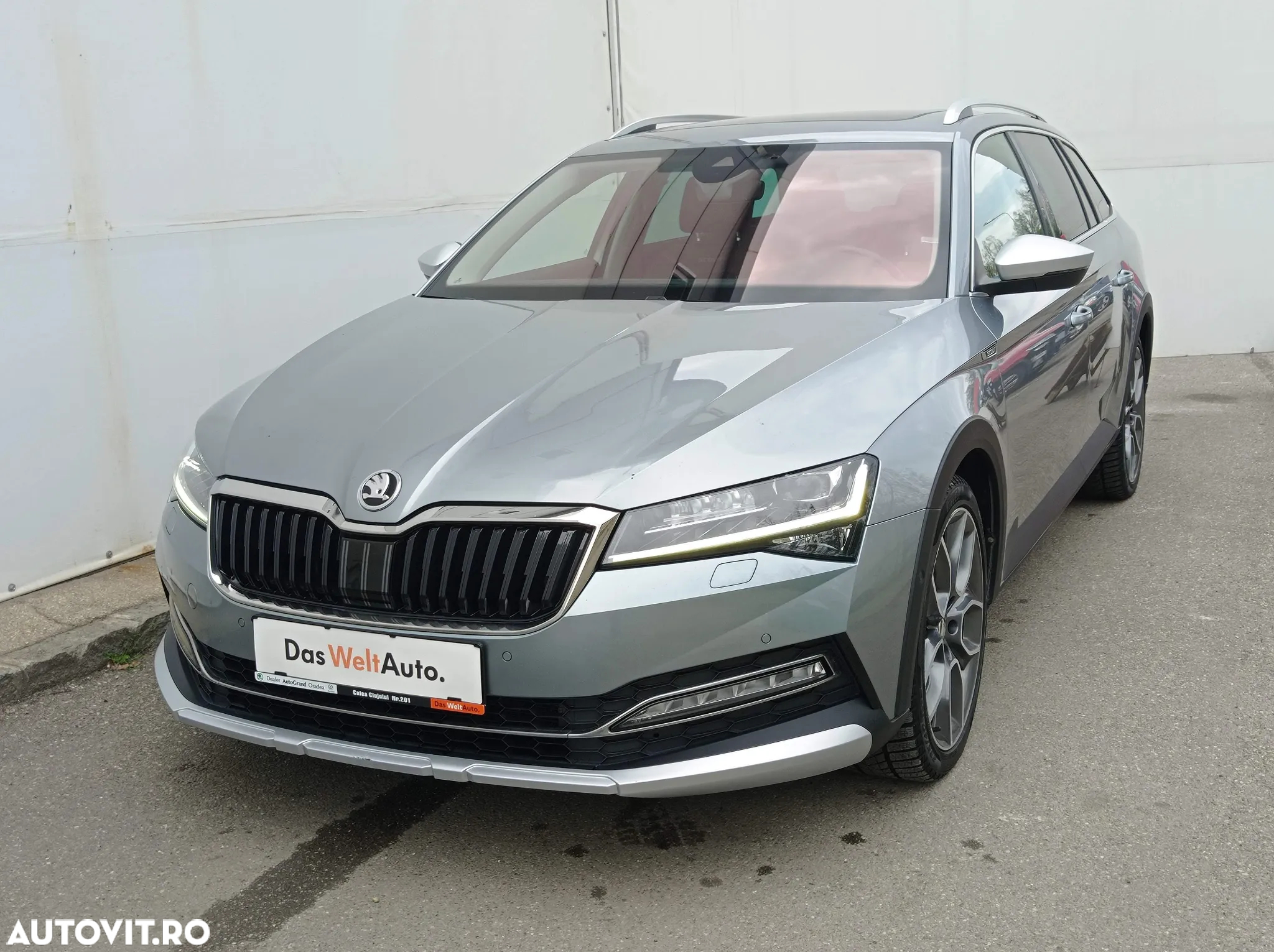 Skoda Superb Combi 2.0 TDI 4X4 DSG Scout - 3