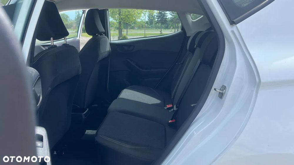 Ford Fiesta 1.1 S&S COOL&CONNECT - 16