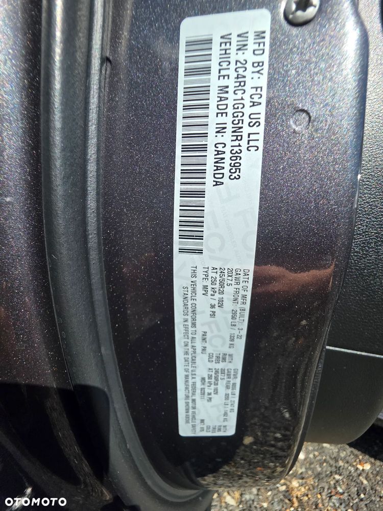 Chrysler Pacifica - 40