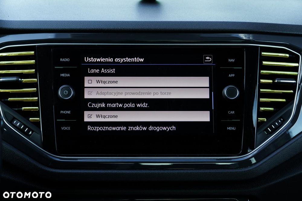 Volkswagen T-Roc 1.5 TSI Style DSG - 24