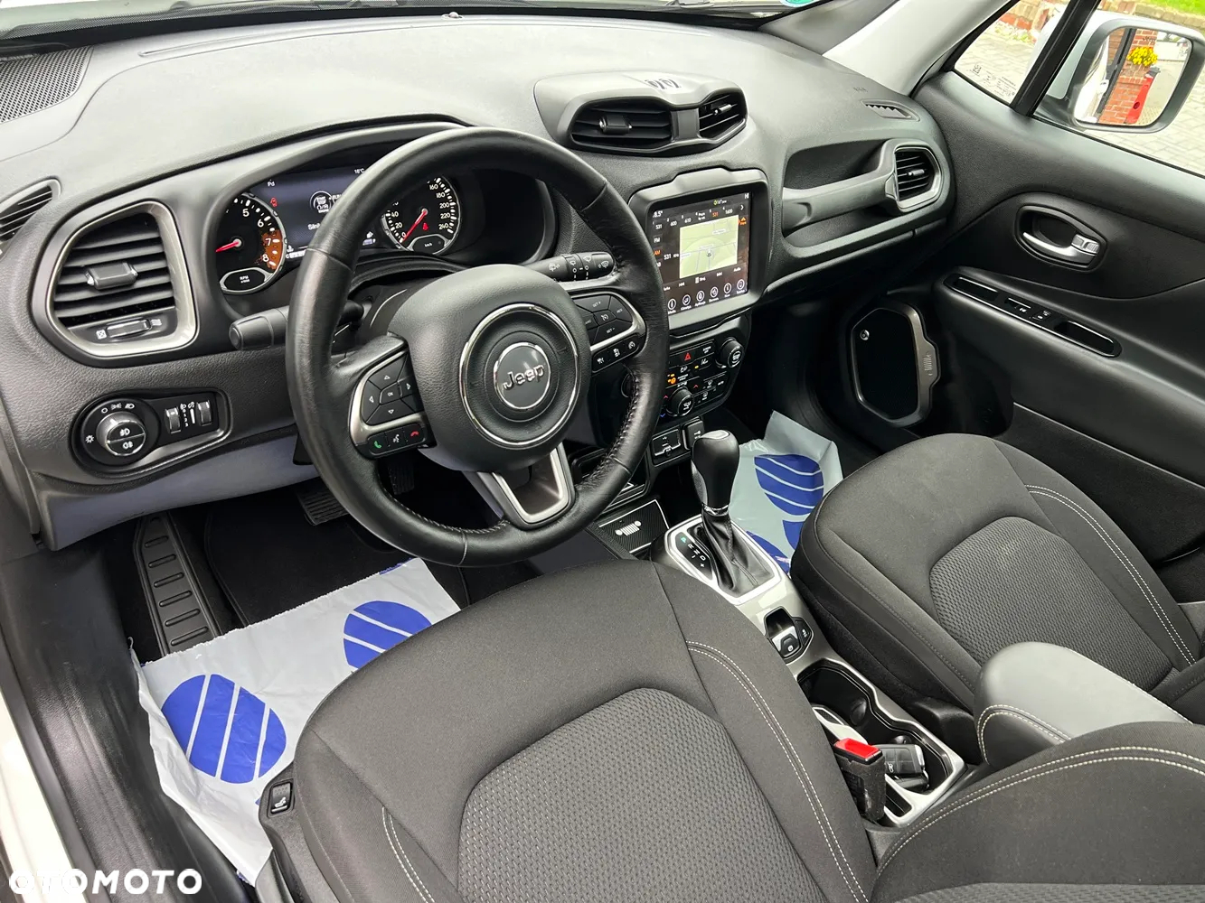 Jeep Renegade - 18