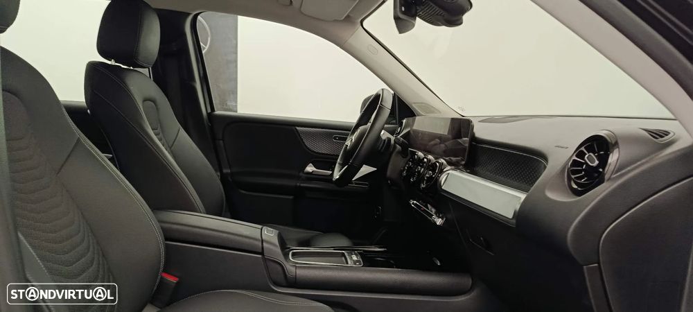 Mercedes-Benz GLB 180 d - 29