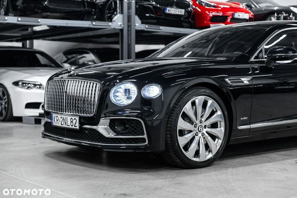 Bentley Flying Spur W12 - 13
