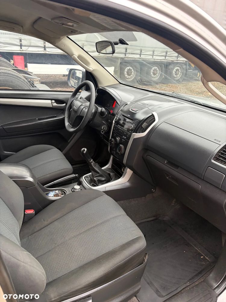 Isuzu D-Max 2.5 EC LS - 9