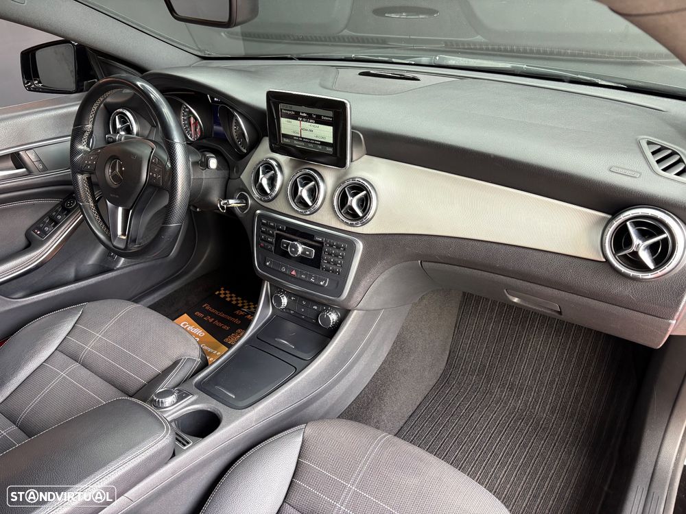Mercedes-Benz CLA 220 d 7G-DCT AMG Line - 16