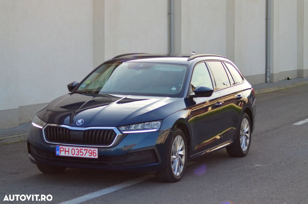Skoda Octavia Combi 2.0 TDI DSG Selection - 1