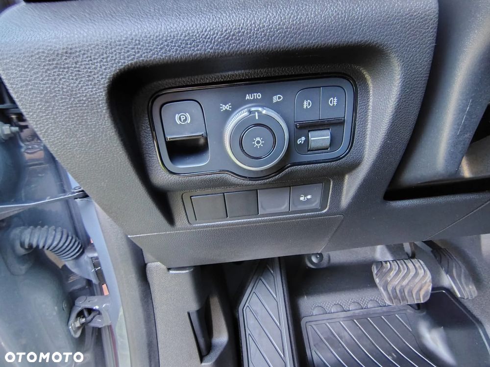 Mercedes-Benz ecitan - 20
