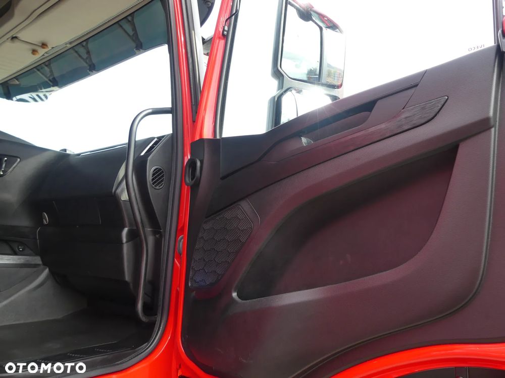 Iveco S WAY 460 / EURO 6 / NISKI PRZEBIEG / STANDARD / - 31