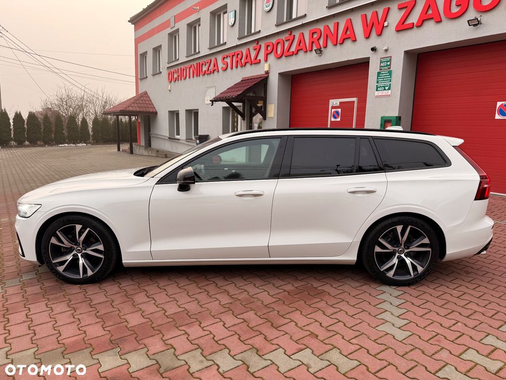Volvo V60 D4 AWD R-Design - 4