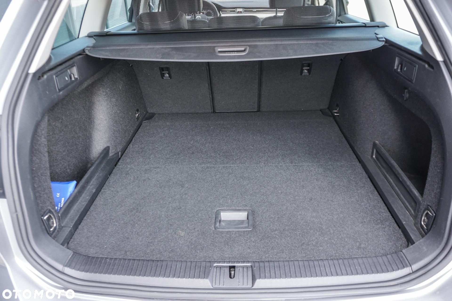 Volkswagen Passat 2.0 TDI EVO Elegance DSG - 13
