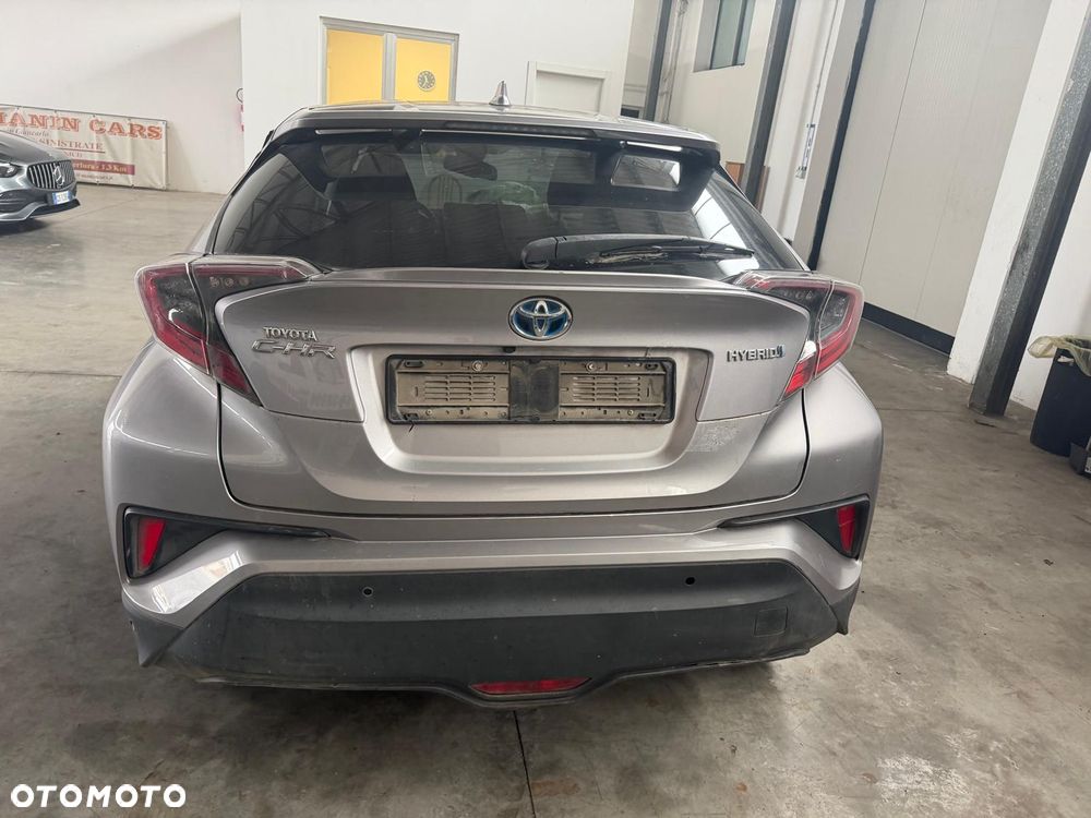 Toyota C-HR Lounge - 4