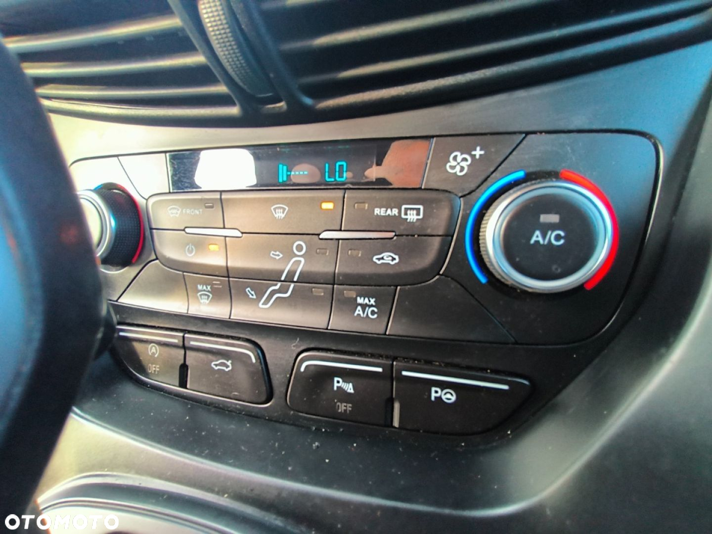 Ford Grand C-MAX - 13