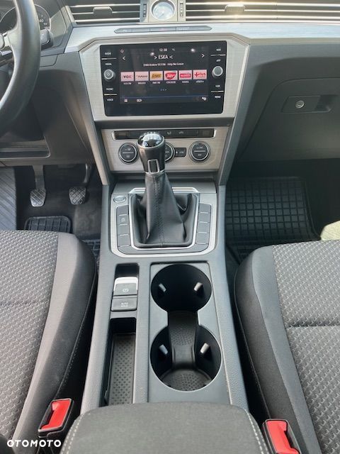 Volkswagen Passat 1.5 TSI EVO Comfortline - 9