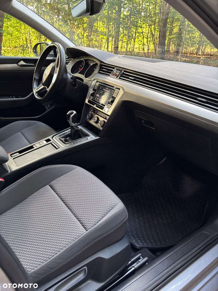 Volkswagen Passat 1.5 TSI EVO Elegance - 15