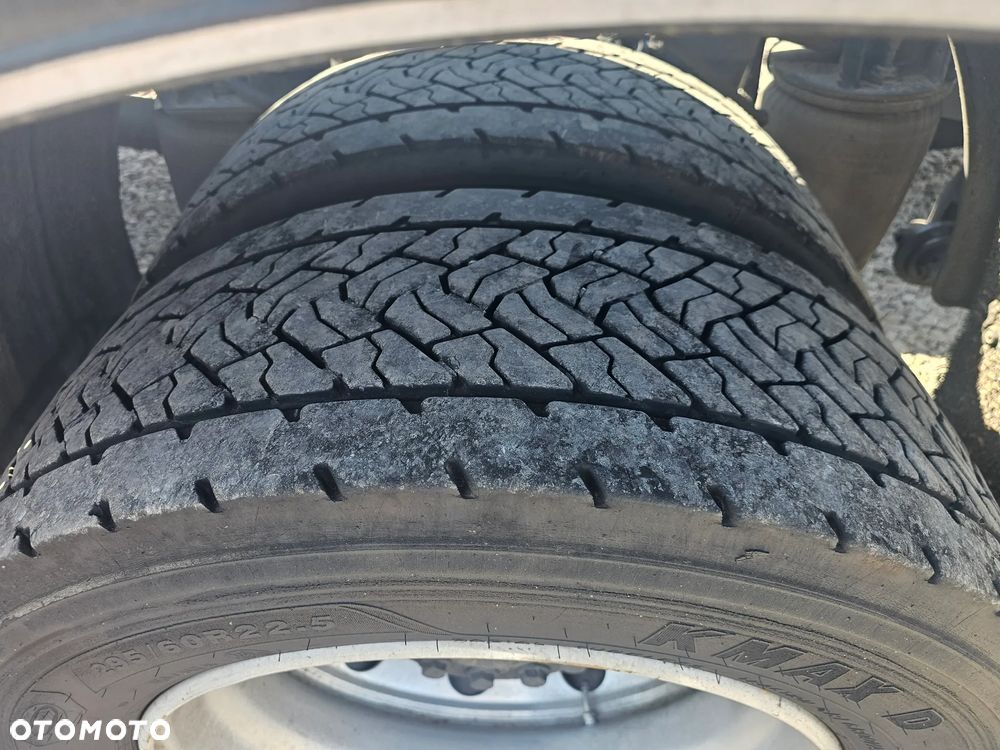 Mercedes-Benz Actros - 22