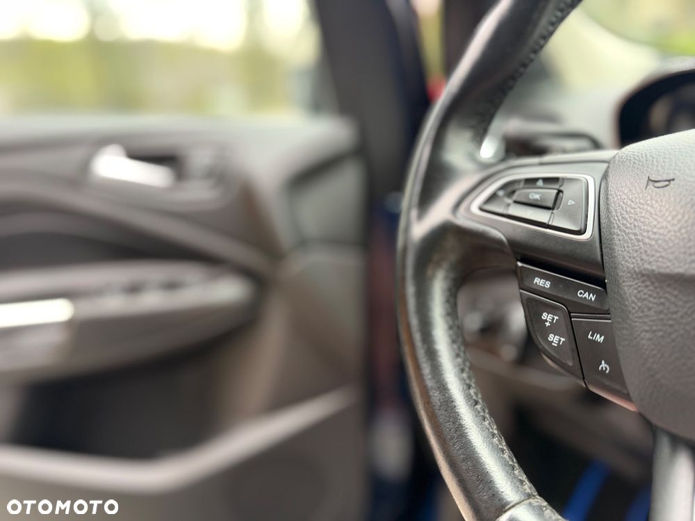 Ford Kuga 1.5 EcoBoost 2x4 Trend - 26