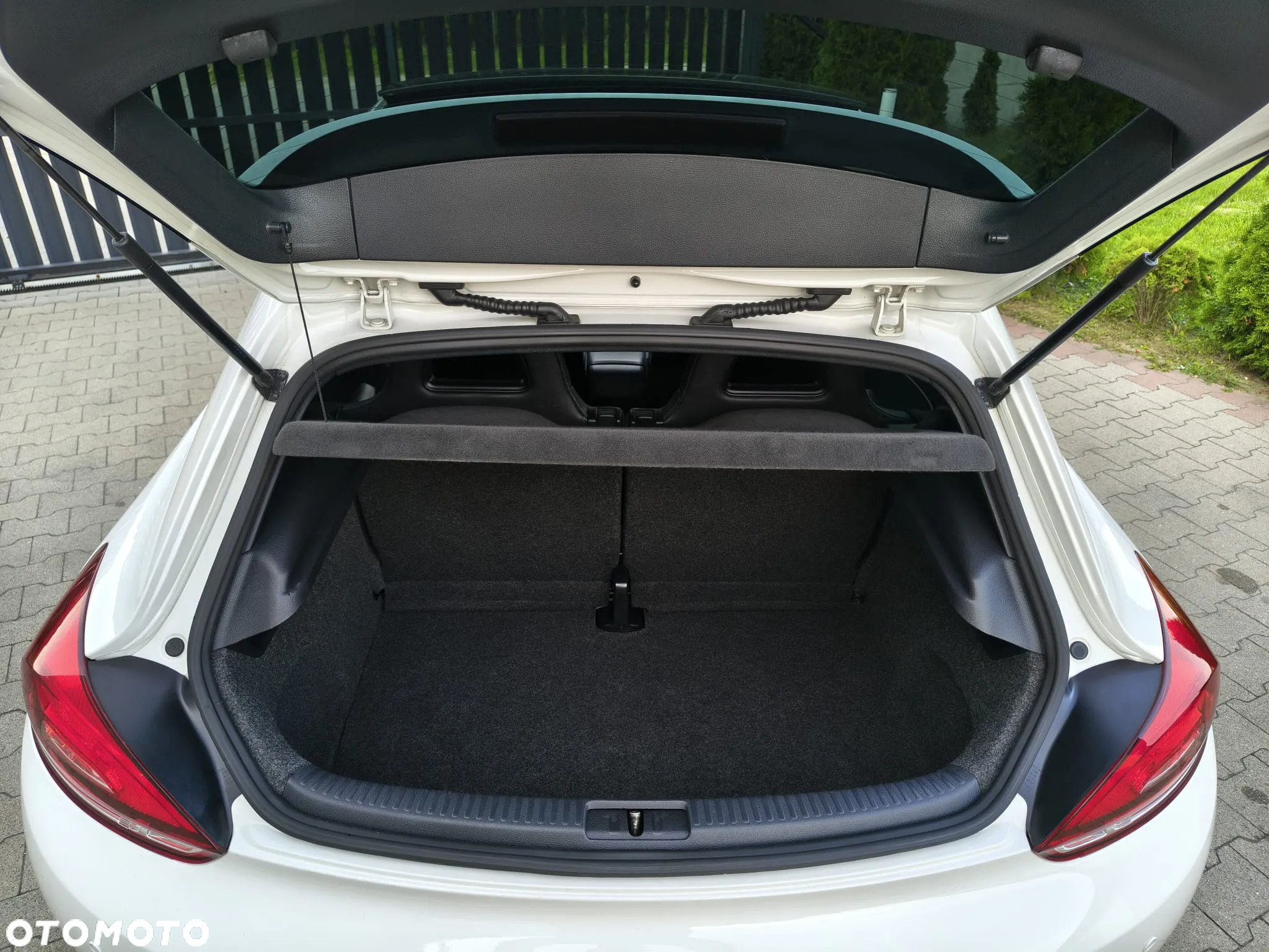 Volkswagen Scirocco 2.0 TDI DSG - 40