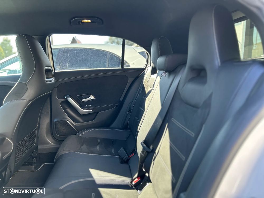 Mercedes-Benz A 250 e 8G-DCT Edition AMG Line - 23