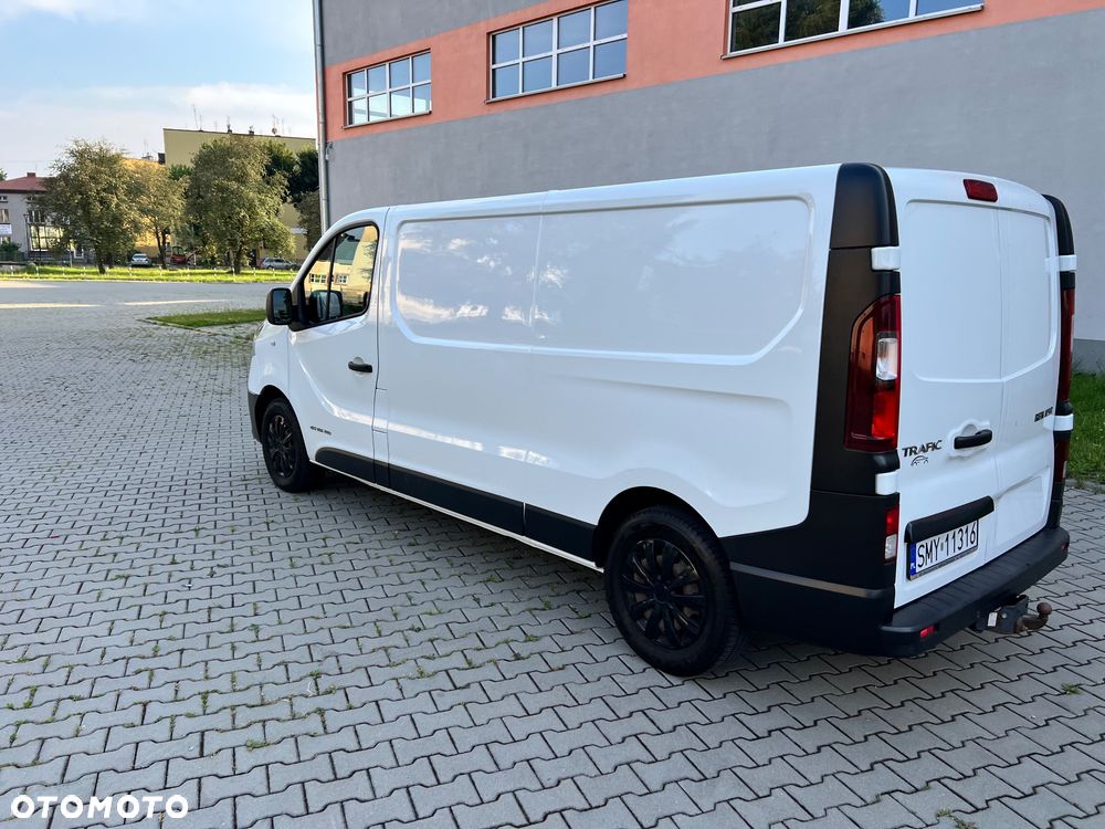 Renault Trafic - 10