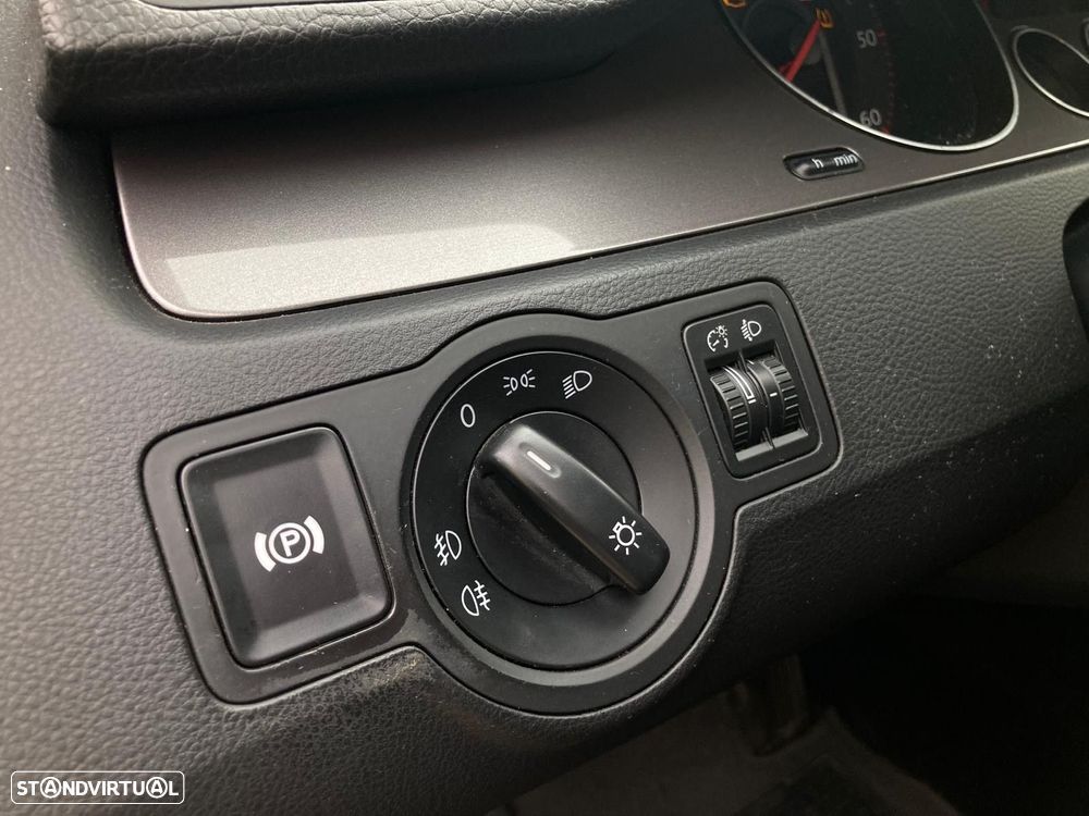 VW Passat 2.0 TDI Trendline Pack - 12