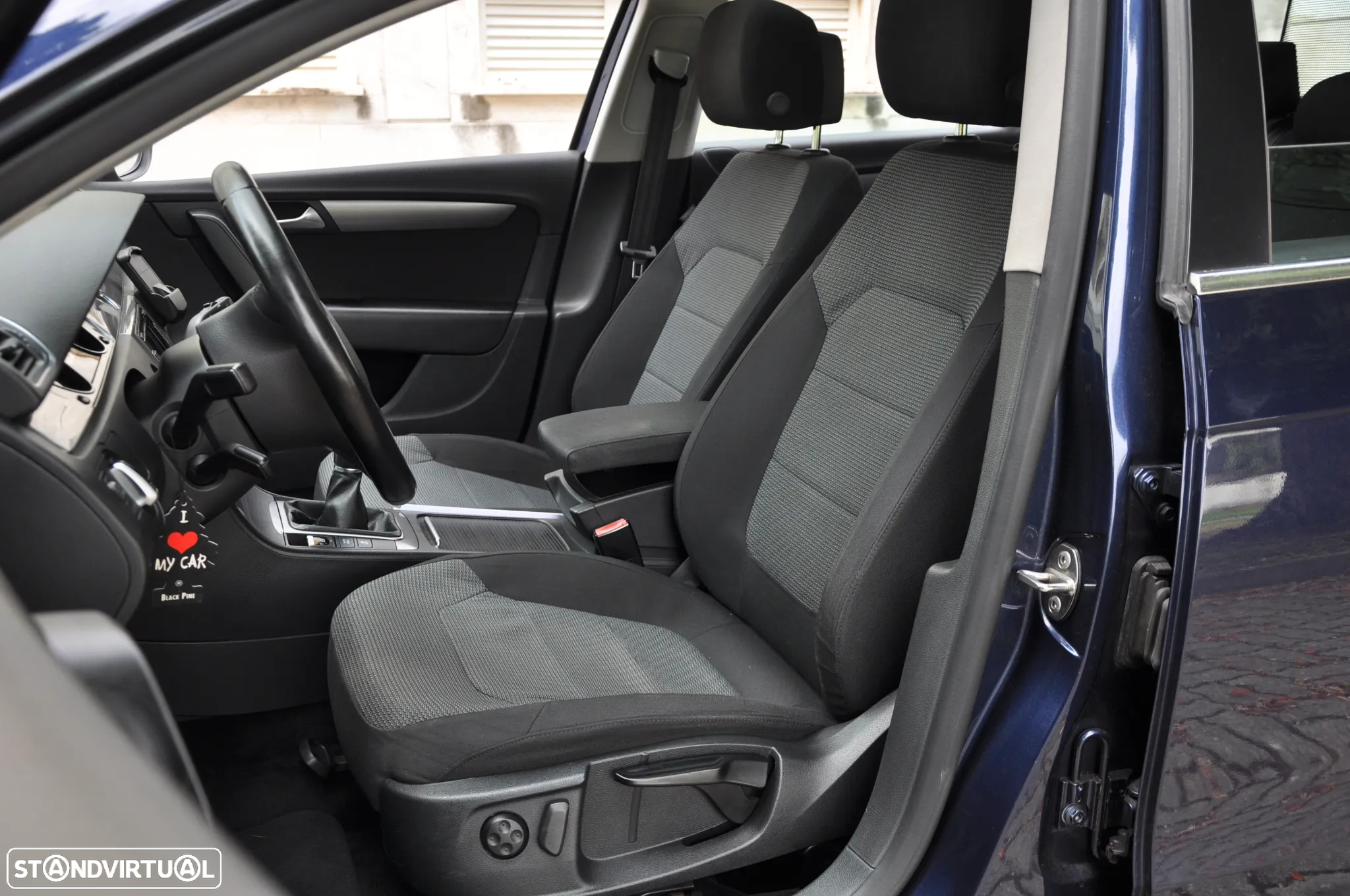 VW Passat Variant 1.6 TDI BlueMotion Trendline - 23
