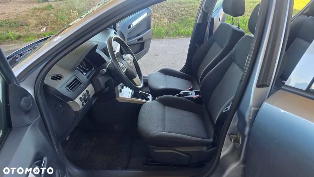 Opel Astra 1.4 150 Jahre - 26