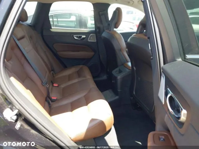Volvo XC 60 B5 B AWD R-Design - 7