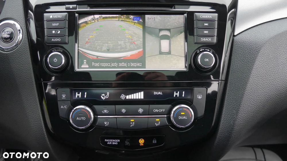 Nissan Qashqai 1.3 DIG-T AKARI - 29