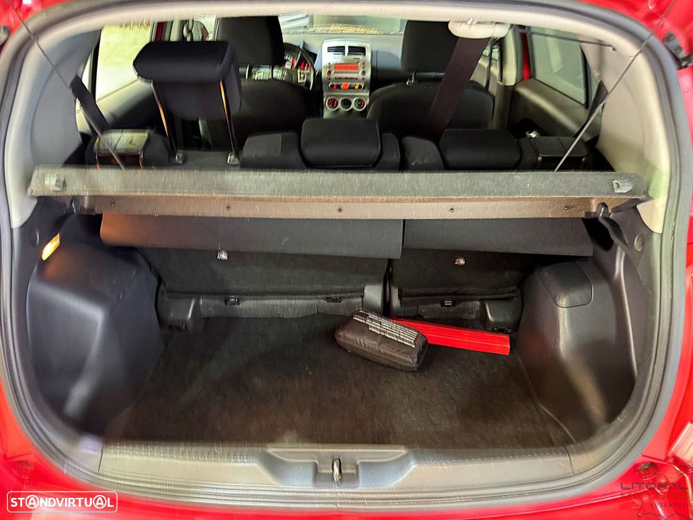 Toyota Urban Cruiser 1.33 VVT-i - 11