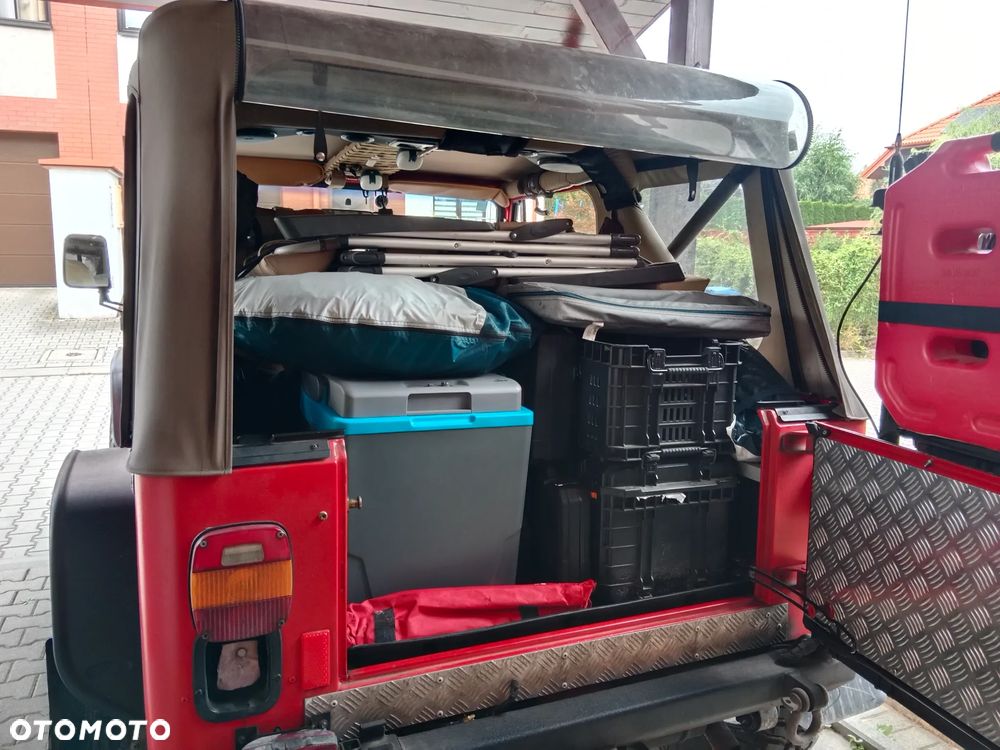 Jeep Wrangler - 13