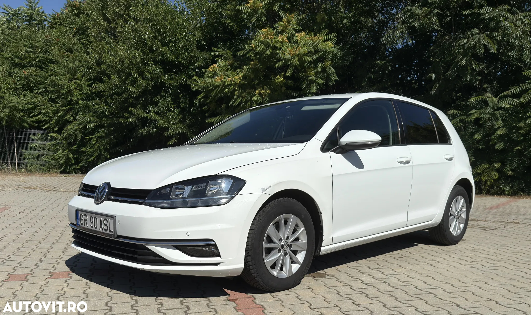 Volkswagen Golf 1.6 TDI Highline - 3