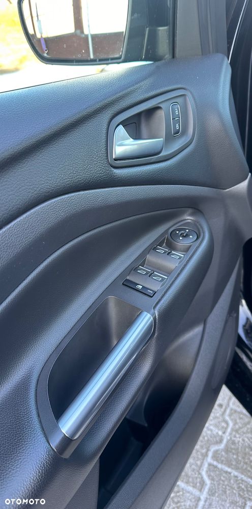 Ford Kuga 2.0 TDCi 4x4 ST-Line - 22