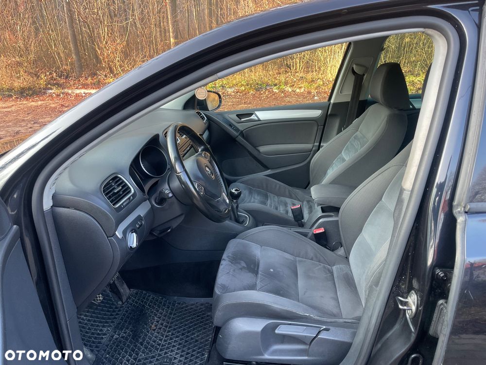 Volkswagen Golf - 31