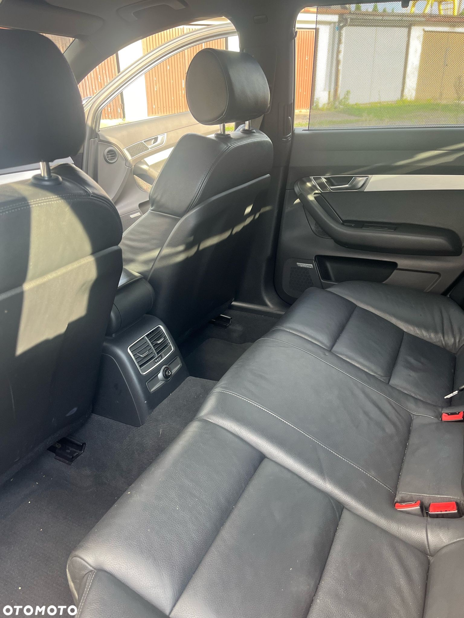Audi A6 Avant 4.2 quattro tiptronic - 19